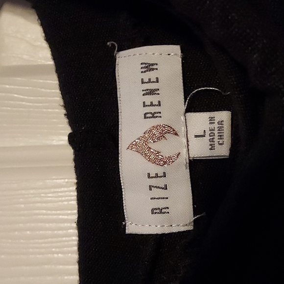 Black cropped hoodie - Picture 3 of 3